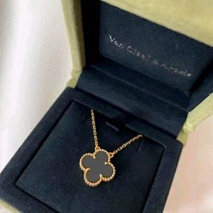 Van Cleef & Arpels Vintage Alhambra